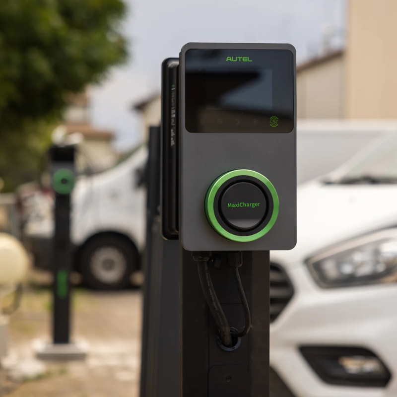 Autel Maxicharger 22kW LCD, MID, 4G 3F/32A med kabel - Mørkegrå